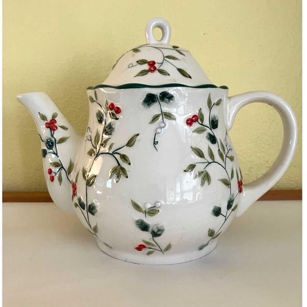 Pfaltzgraff "Winterberry" teapot
